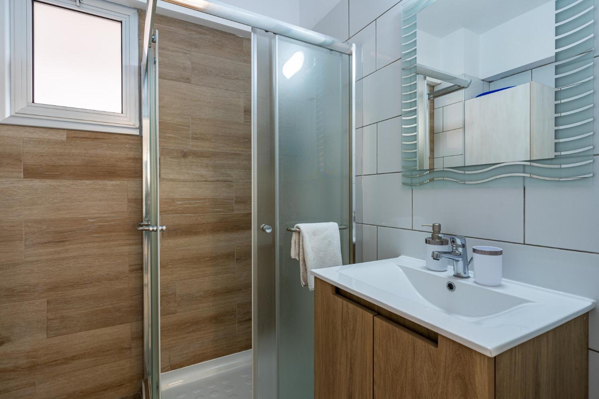 Berries 1-Br Apt In Larnaca Extérieur photo